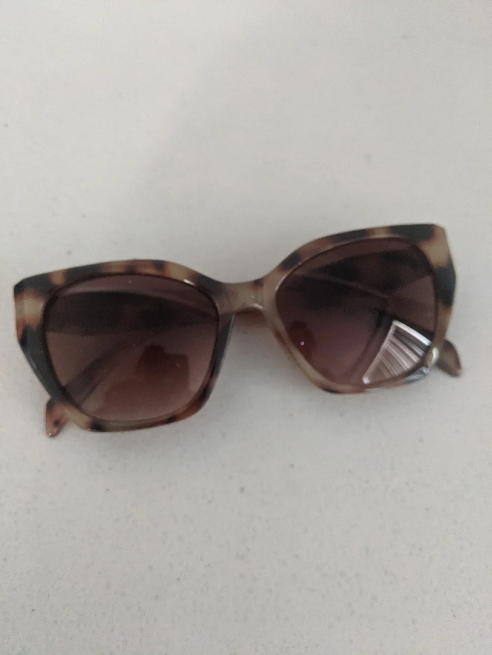 Women's Fashion Sunglasses Nicole Miller NY Tortoiseshell Brown Animal Print
